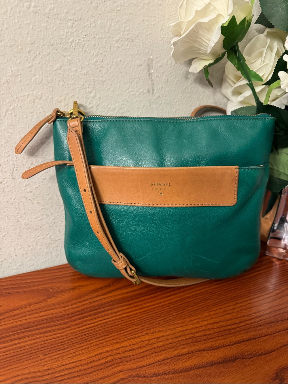 Fossil Teal and Tan Leather Crossbody Bag